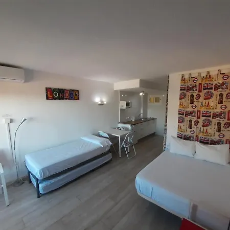 Jupiter Sea View Apartment